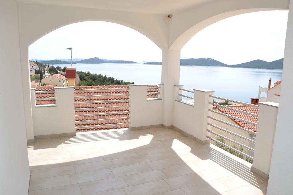 Апартаменти House With Sea View Драге Екстер'єр фото